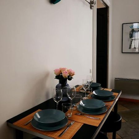 Appartement P2 De Charme - Centre-Ville نيم المظهر الخارجي الصورة
