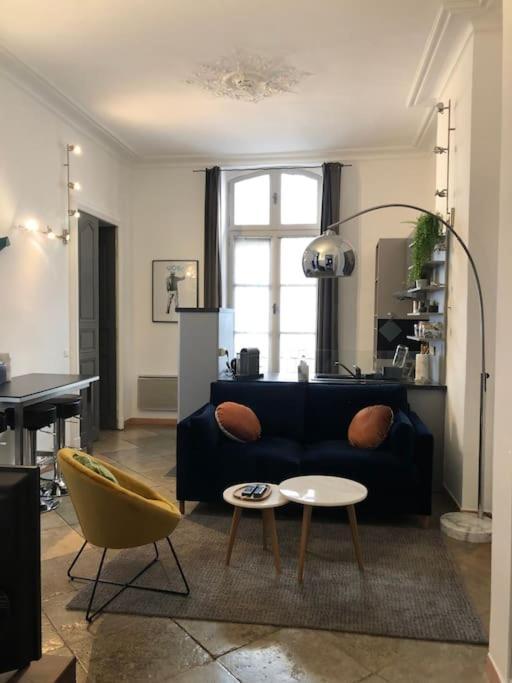 Appartement P2 De Charme - Centre-Ville نيم المظهر الخارجي الصورة