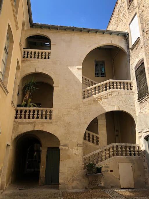 Appartement P2 De Charme - Centre-Ville نيم المظهر الخارجي الصورة