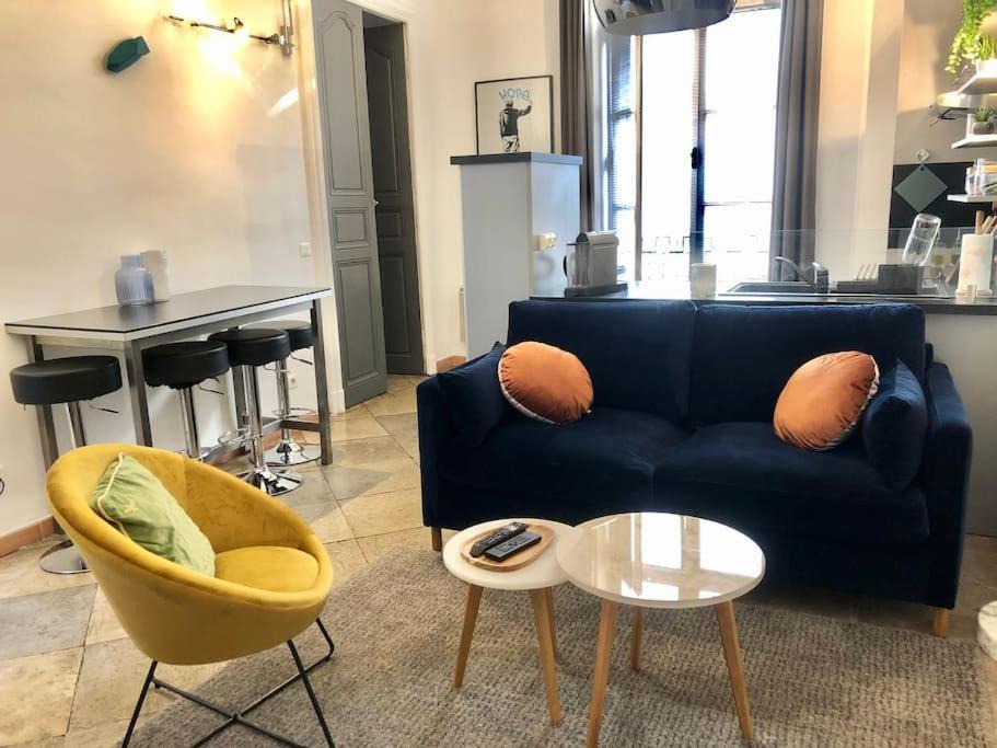 Appartement P2 De Charme - Centre-Ville نيم المظهر الخارجي الصورة